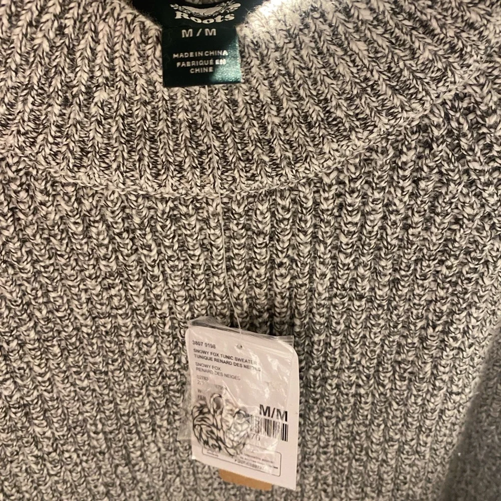 NWT Roots Sweater - Picture 4 of 5